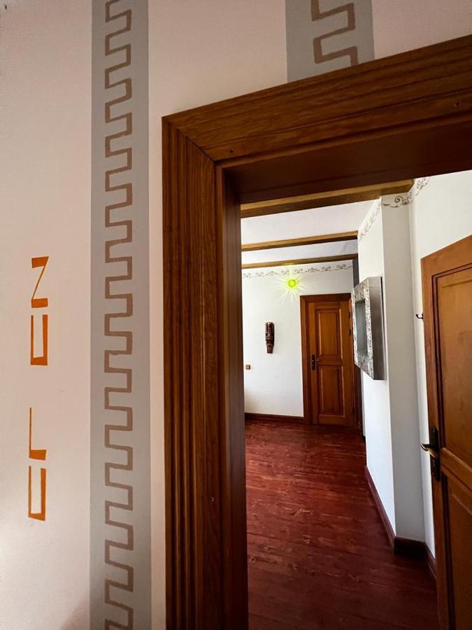 Das Crocodill Pāvilosta Exteriör bild