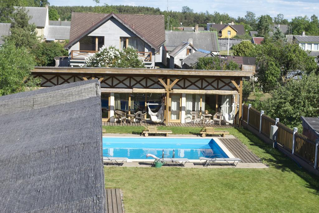 Das Crocodill Pāvilosta Exteriör bild